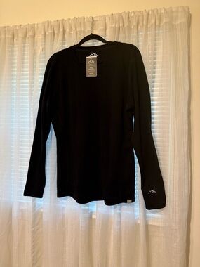 Black Long Sleeve Crewneck Tee with Subtle Mountain Detail